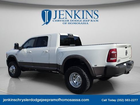Used 2024 RAM 3500 Limited w/ Towing Technology Group AWD/4WD image 8