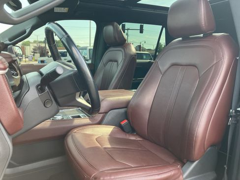 Used 2022 Ford Expedition Limited RWD image 30
