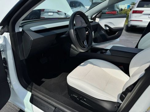 Used 2025 Tesla Model 3 Long Range AWD/4WD image 9