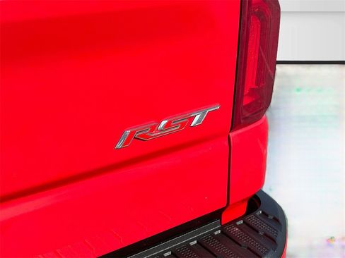 Used 2021 Chevrolet Silverado 1500 RST image 31