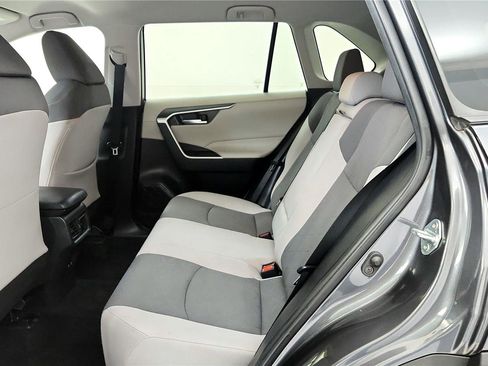 Certified 2021 Toyota RAV4 XLE image 29