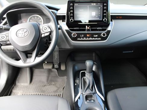 Used 2020 Toyota Corolla LE FWD image 8