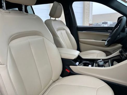 Used 2023 Jeep Grand Cherokee L Limited image 19