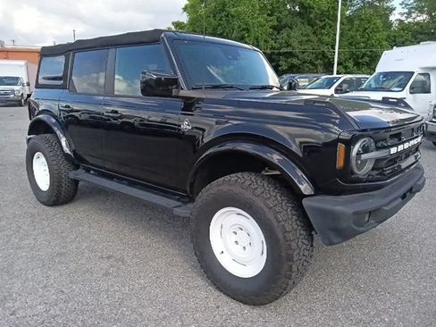 Certified 2022 Ford Bronco Outer Banks AWD/4WD image 1