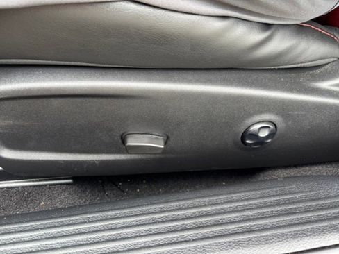 Used 2021 Dodge Challenger R/T Scat Pack image 11