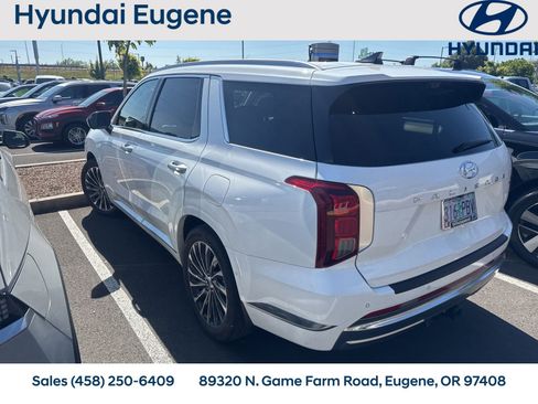 Used 2023 Hyundai Palisade Calligraphy AWD/4WD image 4