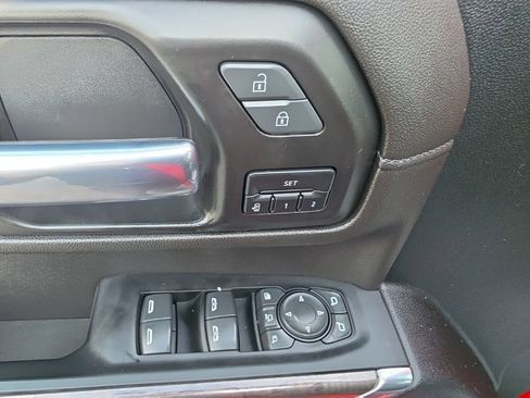 Used 2022 Chevrolet Silverado 2500 LTZ w/ LTZ Convenience Package AWD/4WD image 22