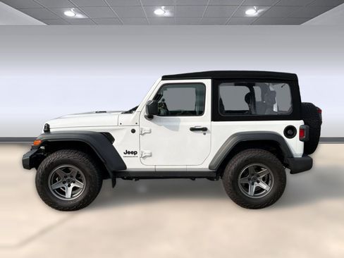 Used 2024 Jeep Wrangler Sport AWD/4WD image 2
