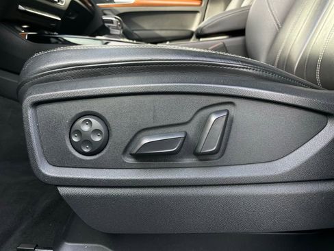 Used 2021 Audi Q5 2.0T Premium image 25