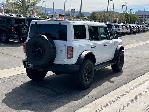 New 2026 Ford Bronco Outer Banks w/ Sasquatch Package AWD/4WD image 7