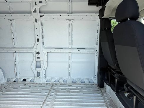 Used 2024 RAM ProMaster 2500 w/ Safety Group FWD image 24