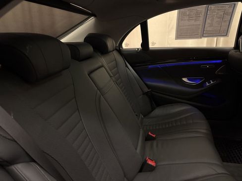 Used 2020 Mercedes-Benz S 560 4MATIC Sedan image 25