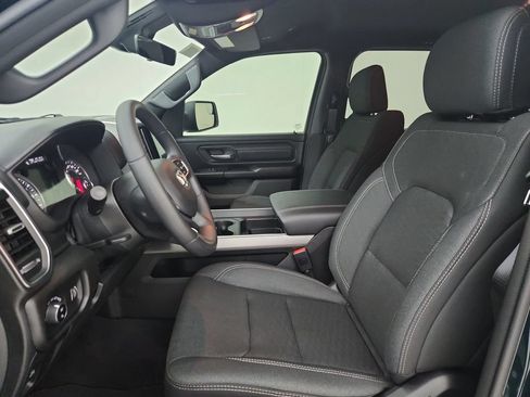 New 2026 RAM 1500 Express AWD/4WD image 18