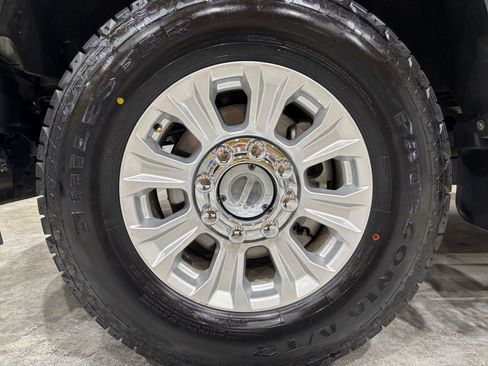 Used 2022 Ford F250 XLT w/ XLT Value Package AWD/4WD image 26