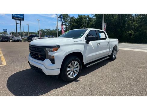 Used 2024 Chevrolet Silverado 1500 Custom AWD/4WD image 4