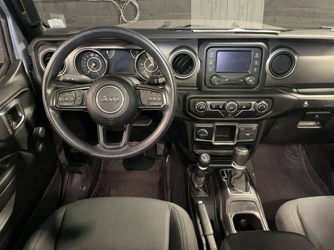 Used 2021 Jeep Wrangler Unlimited Sport image 18