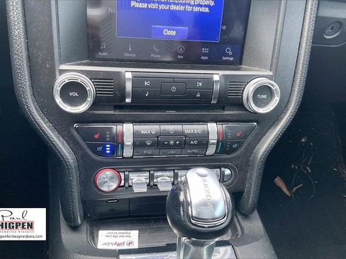 Used 2018 Ford Mustang GT Premium image 30