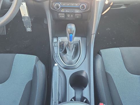 Used 2019 Hyundai Veloster 2.0 image 18