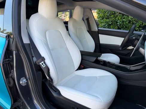 Used 2020 Tesla Model 3 Long Range AWD/4WD image 34