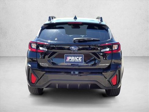 Used 2024 Subaru Crosstrek 2.0i Premium w/ Crosstrek Mirror Package AWD/4WD image 3