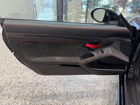 Used 2020 Porsche 718 Cayman GT4 RWD image 19
