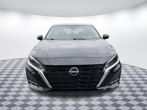 Used 2023 Nissan Altima 2.5 SV FWD image 5
