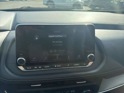 Used 2025 Nissan Rogue SV AWD/4WD image 36