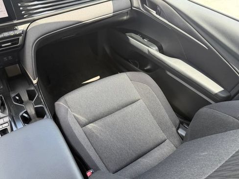 Used 2025 Toyota Camry LE FWD image 24