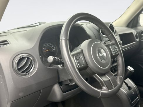 Used 2017 Jeep Patriot Latitude image 7