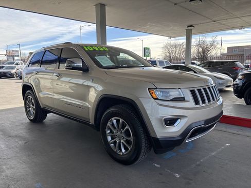 Used 2015 Jeep Grand Cherokee Limited w/ Luxury Group II image 2