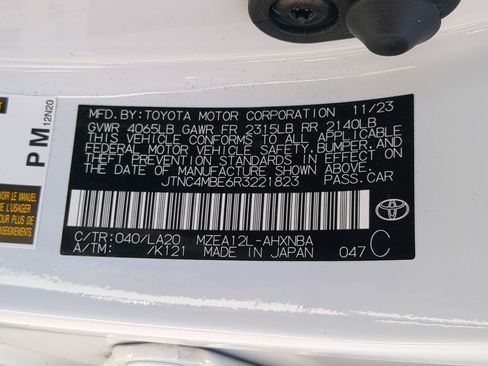 Used 2024 Toyota Corolla XSE FWD image 32