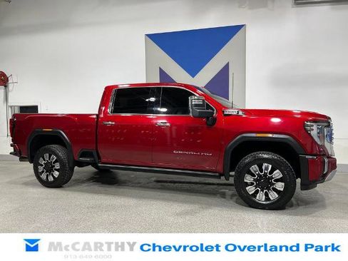 Used 2024 GMC Sierra 2500 Denali w/ Denali Reserve Package AWD/4WD image 3