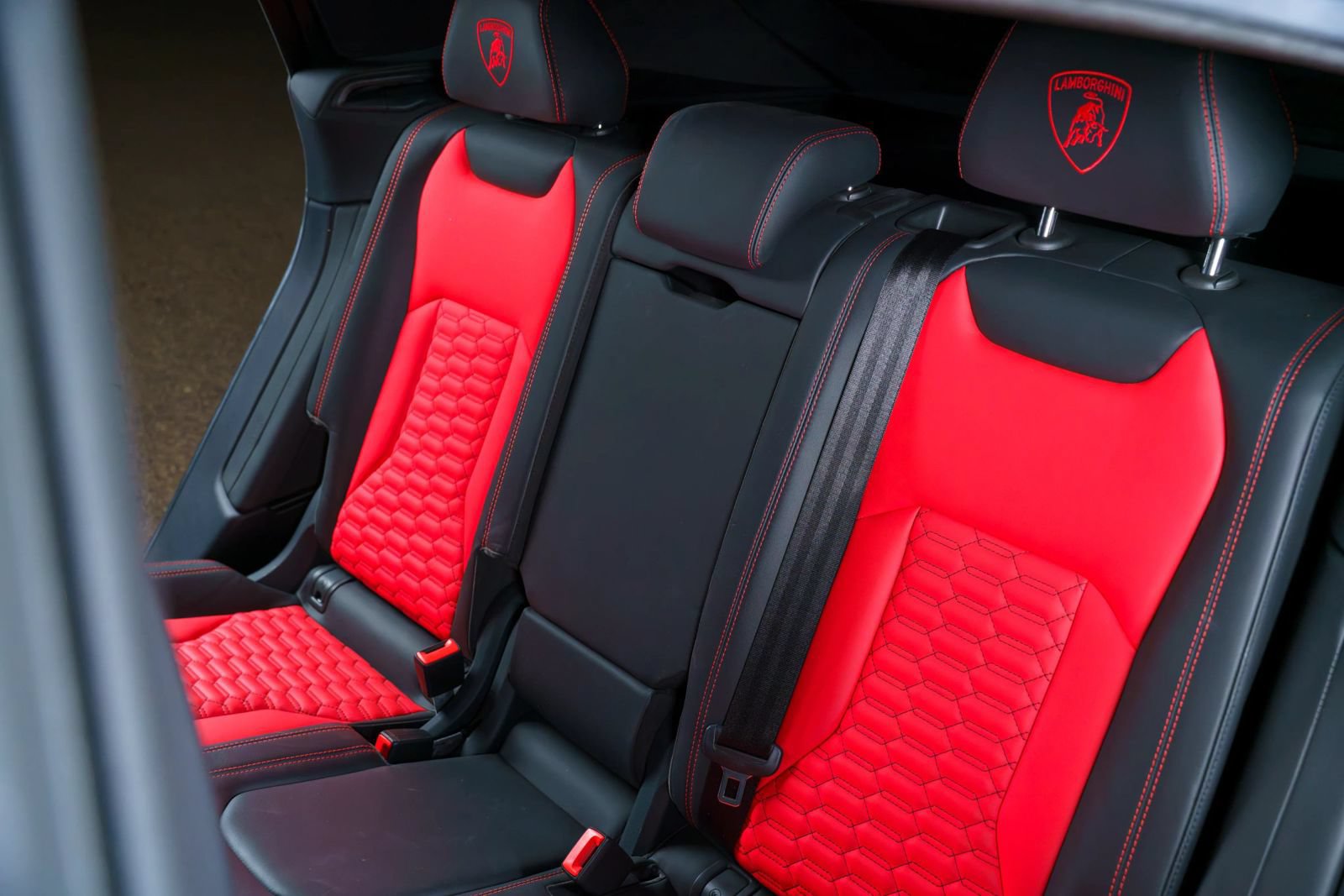 Used 2021 Lamborghini Urus AWD/4WD image 87
