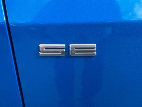 Used 2020 Ford Escape SE image 11