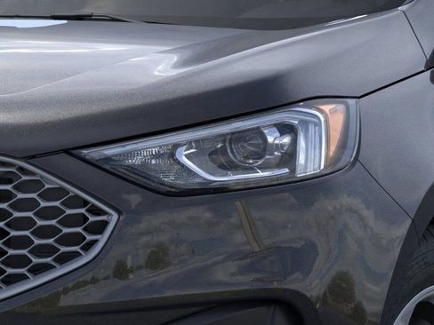 New 2024 Ford Edge SE image 18