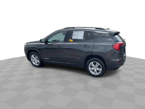 Used 2018 GMC Terrain SLE w/ Driver Convenience Package image 5