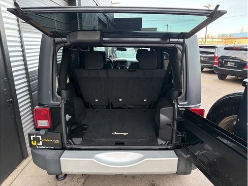 Used 2011 Jeep Wrangler Unlimited Sahara w/ Dual Top Group image 20