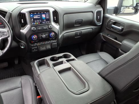 Used 2023 Chevrolet Silverado 2500 LTZ w/ Gooseneck/5TH Wheel Package image 21