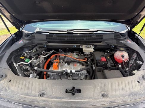 Used 2024 Chevrolet Equinox EV RS FWD image 18