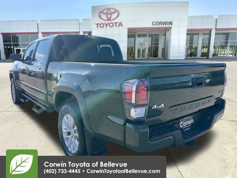 Used 2022 Toyota Tacoma Limited AWD/4WD image 3