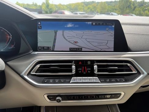 Used 2022 BMW X5 xDrive40i w/ M Sport Package AWD/4WD image 30