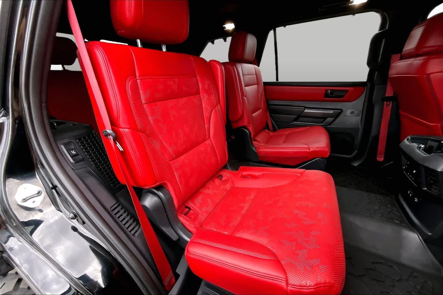 Used 2025 Toyota Sequoia TRD Pro AWD/4WD image 19