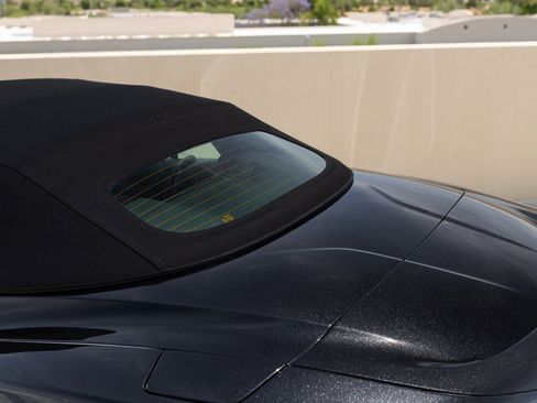 Used 2015 Aston Martin Vanquish Volante RWD image 35