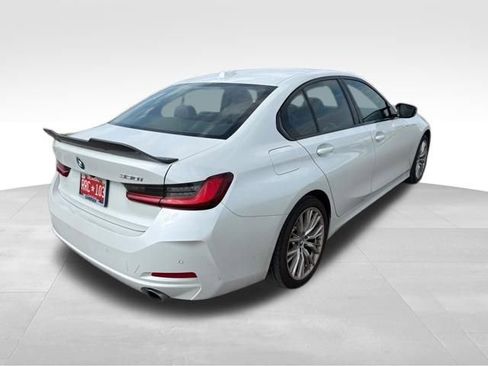 Used 2023 BMW 330i Sedan image 3