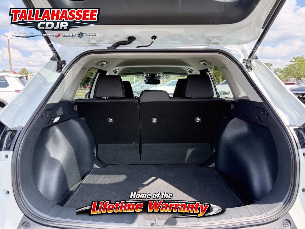 Used 2024 Toyota Corolla Cross LE FWD image 18
