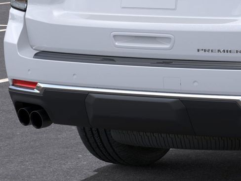 New 2026 Chevrolet Suburban Premier image 14