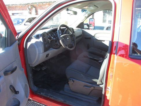 Used 2013 Chevrolet Silverado 3500 W/T image 8