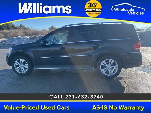 Used 2011 Mercedes-Benz GL 450 4MATIC image 17