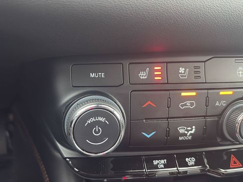 Used 2023 Dodge Durango R/T AWD/4WD image 50