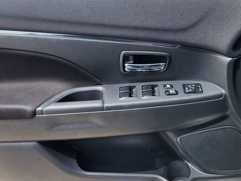 Used 2020 Mitsubishi Outlander Sport ES FWD image 23